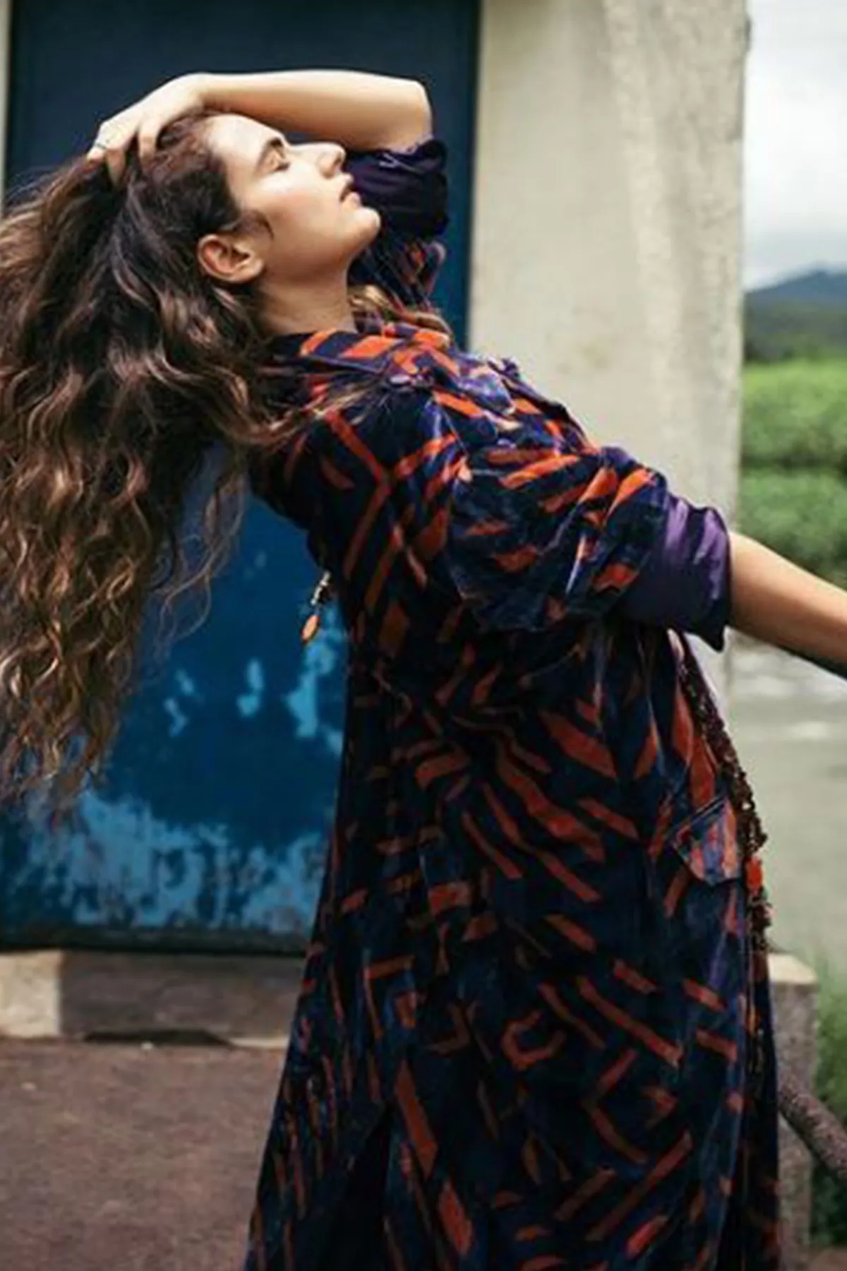 Fatima in Printed Blazer