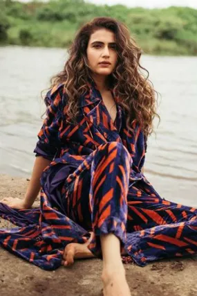Fatima in Printed Blazer