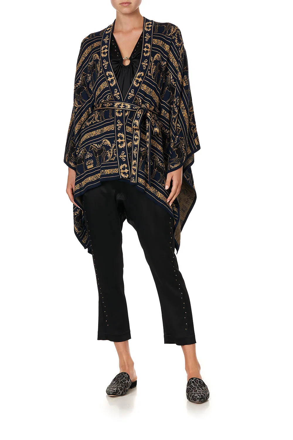 SHORT KNIT PONCHO WITH TIE PUNK OF PRIMROSE