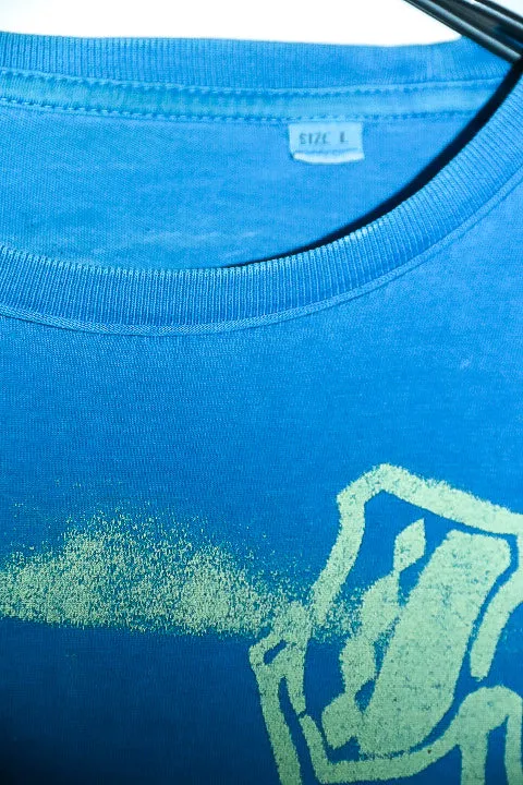 Vintage men Diesel graphics blue denim team tees in L|L29 W24|SKU 6564
